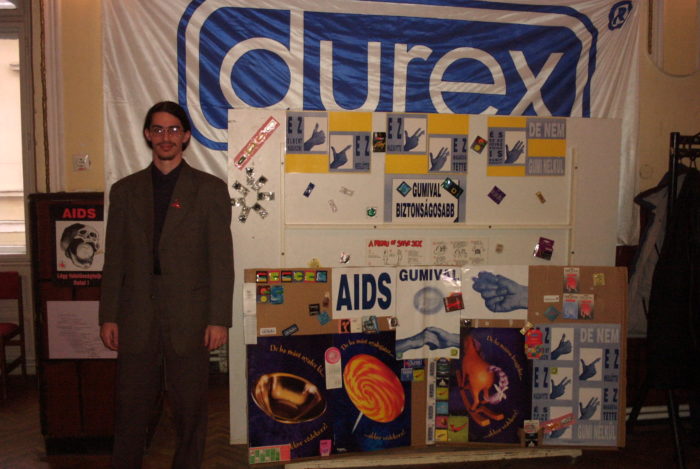 2002.12. AIDS Világnap3